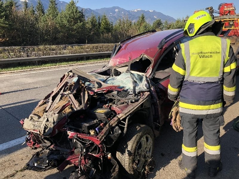 Verkehrsunfall A2 Südautobahn (Bild 2)